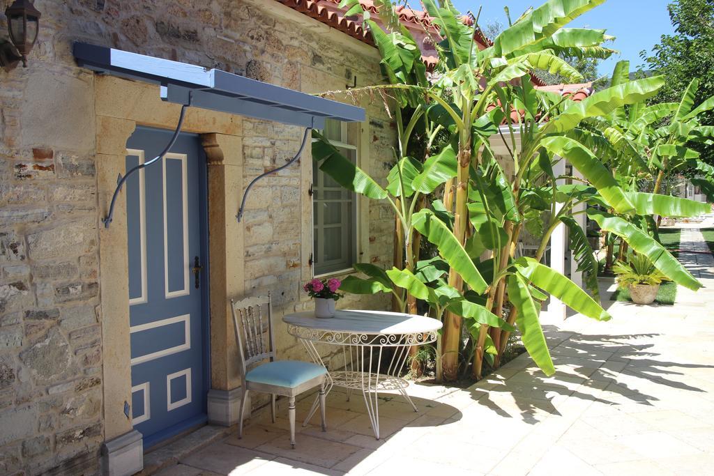Lola 38 Hotel Foça Luaran gambar
